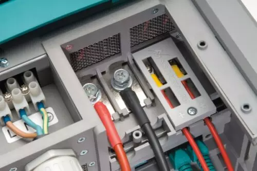 Mastervolt Chargermaster Plus 12V 50A-3