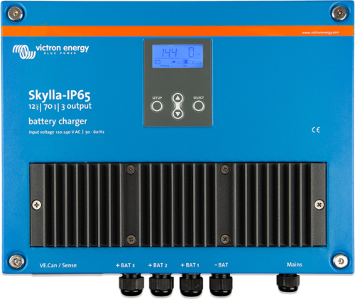 Victron Skylla-IP65 24/35 (3) – 24V 35A, 3 utgångar